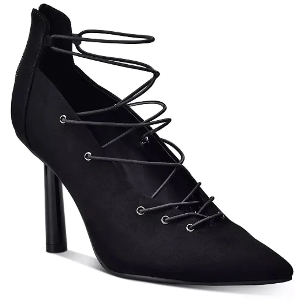 WILD PAIR LACE UP SHOES - Picture 1 of 8